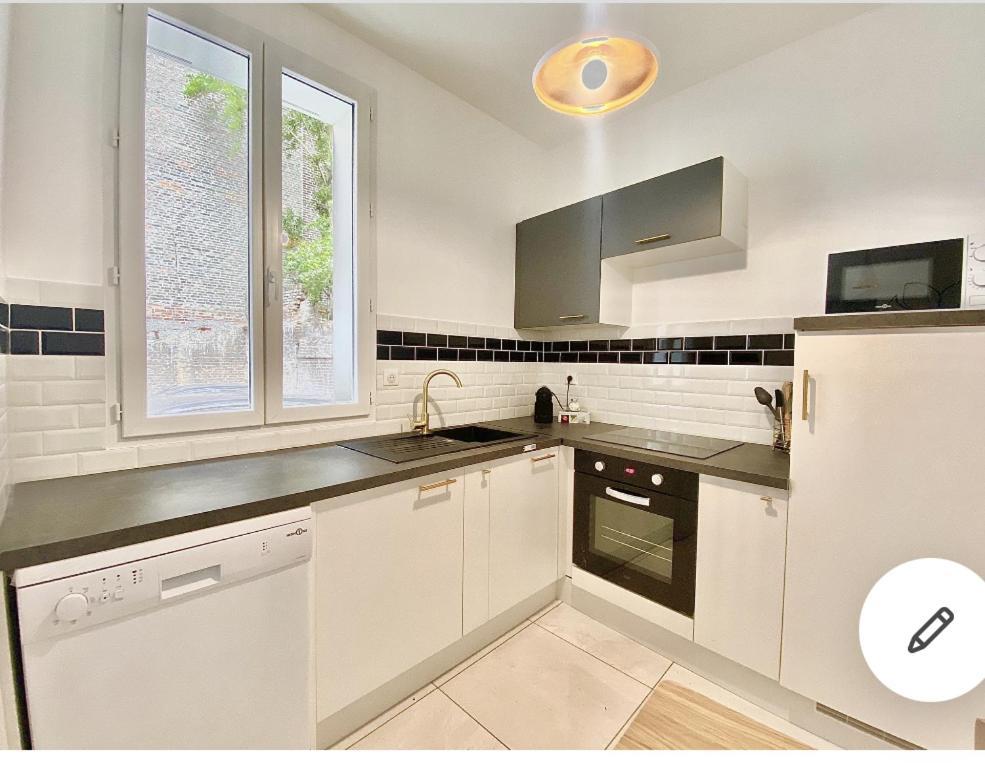 אמיינס Appartements Proche Gare מראה חיצוני תמונה